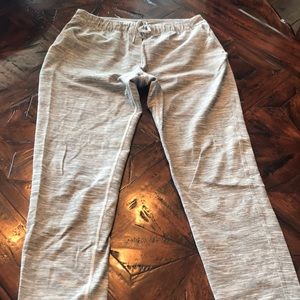 Lululemon cropped/relaxed pants